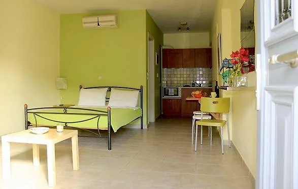 Apartman The Seasons Of Nickolas Ajía Effimía