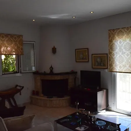 The Seasons Of Nickolas Apartment Agia Efimia